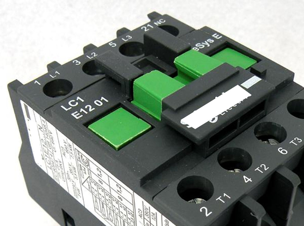 澆封型結(jié)構(gòu)產(chǎn)品對開關(guān)觸頭的要求